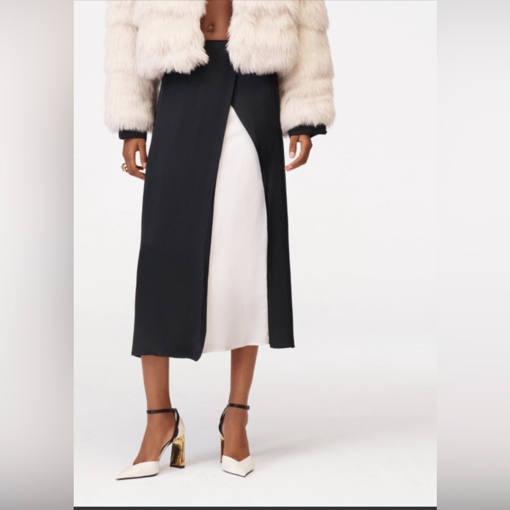 Zara Contrsting Skirt Limited Edition. New With Tags.